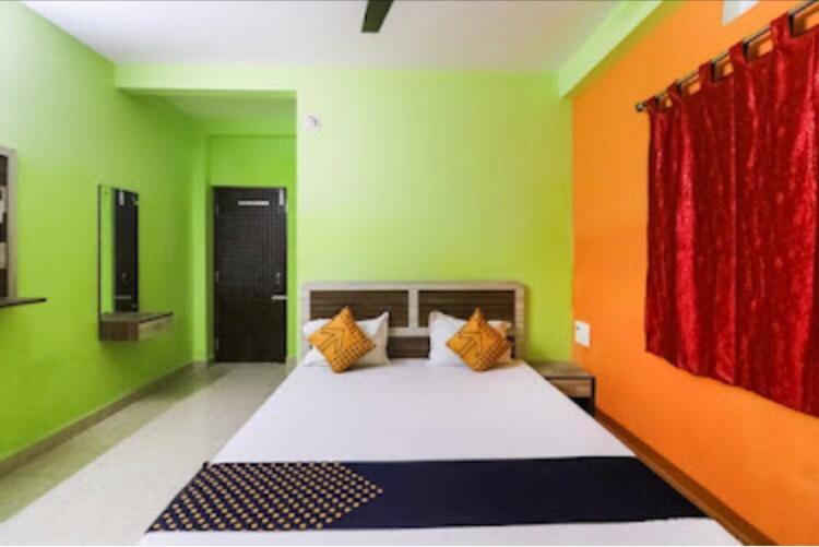 Hotel Lovely Inn ! Puri Esterno foto