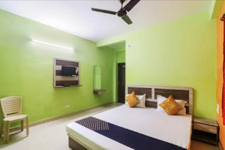Hotel Lovely Inn ! Puri Esterno foto